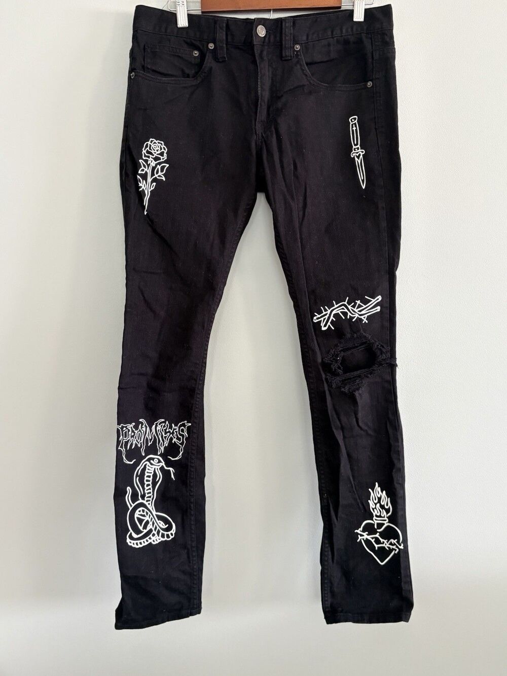 Broken Promises Ultra Slim Stretch Jeans Men's 32 Tattoo Graphic Distressed